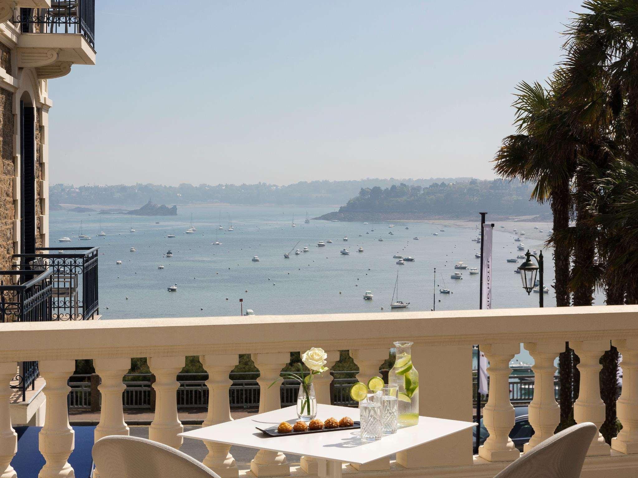 Hotel Barriere Le Grand Hotel Dinard Exteriör bild