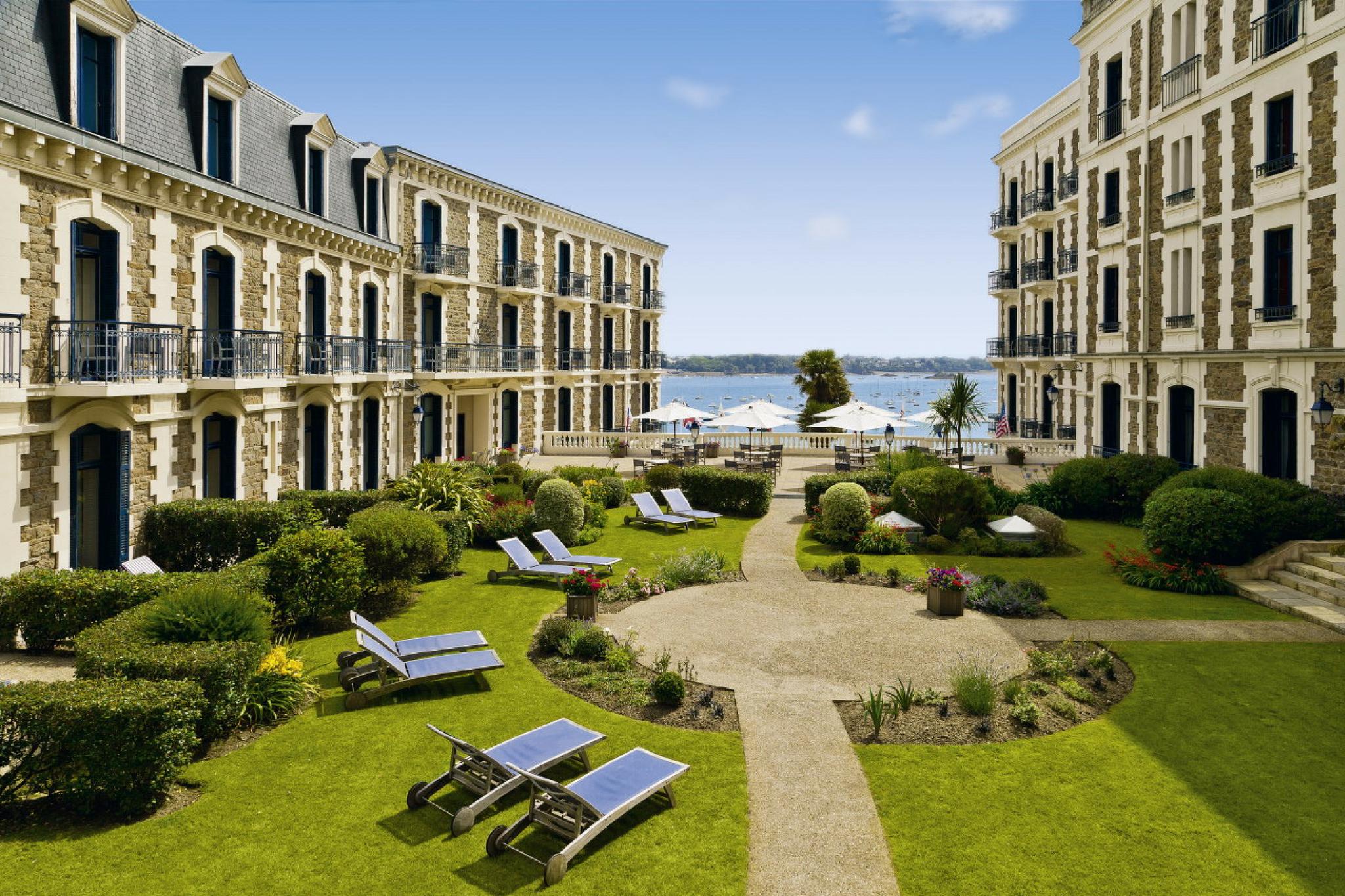 Hotel Barriere Le Grand Hotel Dinard Exteriör bild