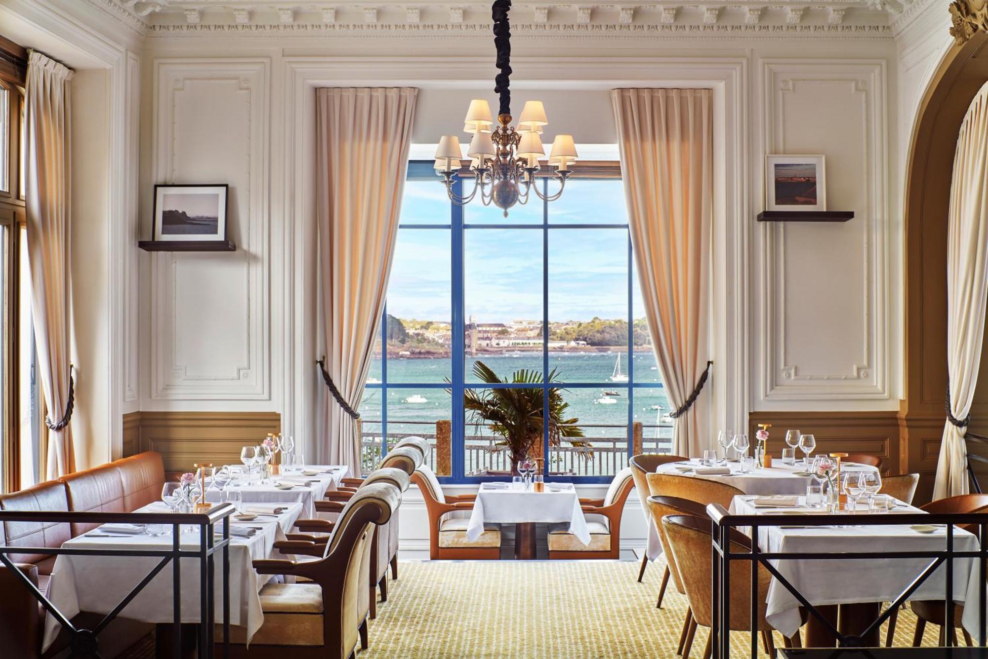 Hotel Barriere Le Grand Hotel Dinard Exteriör bild