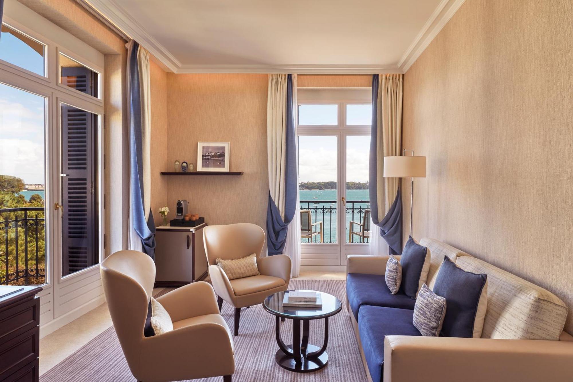 Hotel Barriere Le Grand Hotel Dinard Exteriör bild